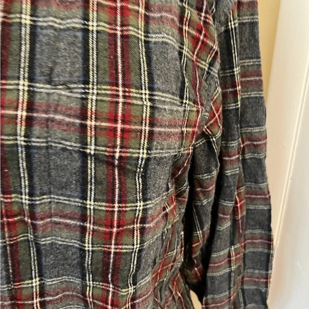 L.L. Bean Gray and Red Plaid Flannel shirt. Size medium - Picture 2 of 9